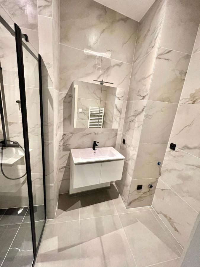 Luxury Brand New Apartment Брюссель Экстерьер фото